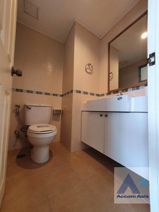 6  2 br Condominium For Sale in Pattanakarn ,Bangkok BTS On Nut at Lumpini Ville Sukhumvit 77 AA35683