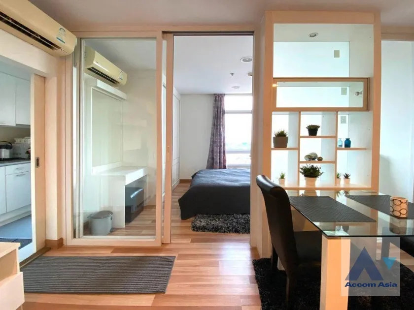 unitCentric Scene Sukhumvit 64