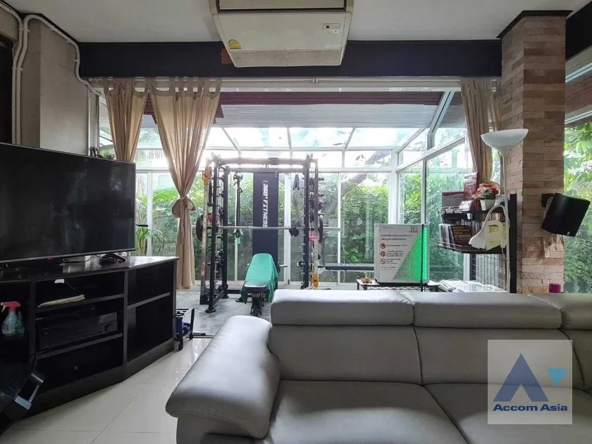 unitPrivate Swimming Pool |  3 Bedrooms  House For Sale in Bang Na, Bangkok  (AA35701)