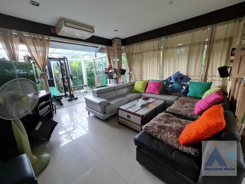  1  3 br House For Sale in Bang Na ,Bangkok  AA35701
