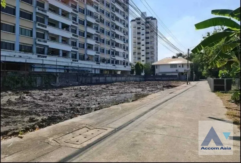 unit Land For Sale in Bang Na, Bangkok  (AA35702)