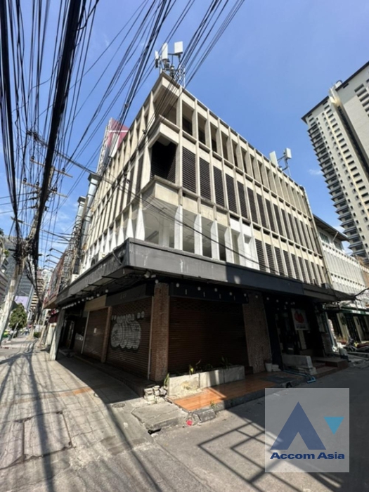  2  2 br Shophouse For Rent in Sukhumvit ,Bangkok BTS Asok AA35723