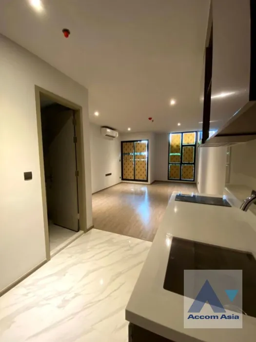Rhythm Ekkamai Condominium  1 Bedroom for Sale BTS Ekkamai in Sukhumvit Bangkok