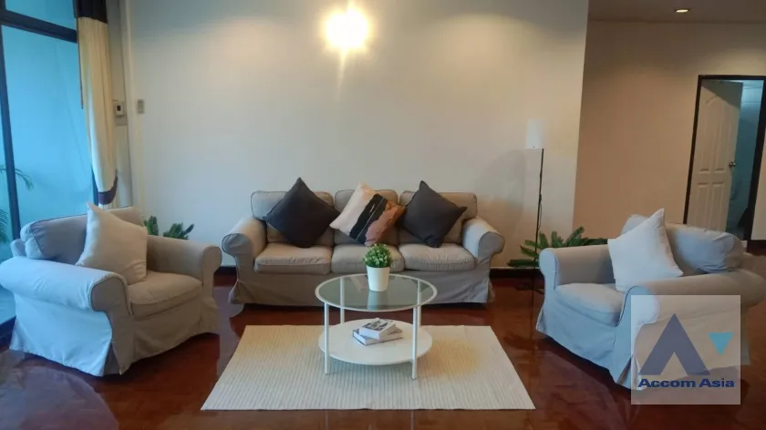 unit 3 Bedrooms  Apartment For Rent & Sale in Sukhumvit, Bangkok  near MRT Phetchaburi - BTS Phrom Phong (AA35737)