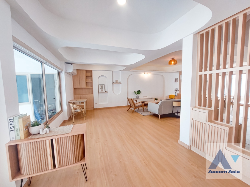 6  4 br House for rent and sale in Sukhumvit ,Bangkok BTS Thong Lo AA35744