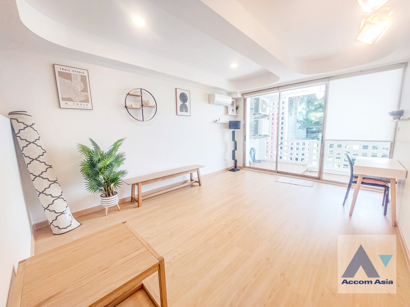 33  4 br House for rent and sale in Sukhumvit ,Bangkok BTS Thong Lo AA35744