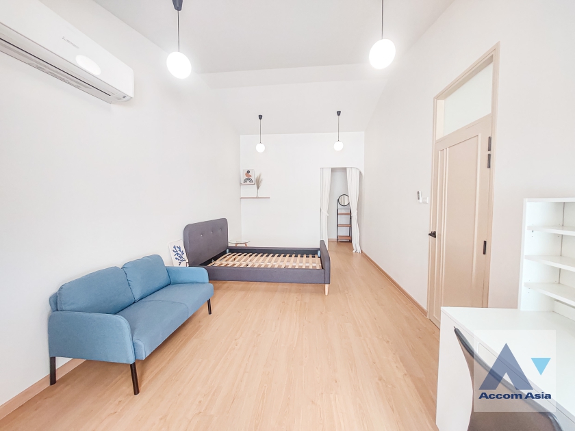 45  4 br House for rent and sale in Sukhumvit ,Bangkok BTS Thong Lo AA35744