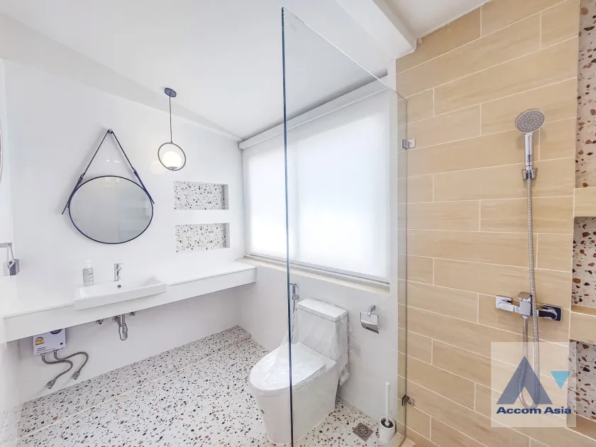 49  4 br House for rent and sale in Sukhumvit ,Bangkok BTS Thong Lo AA35744
