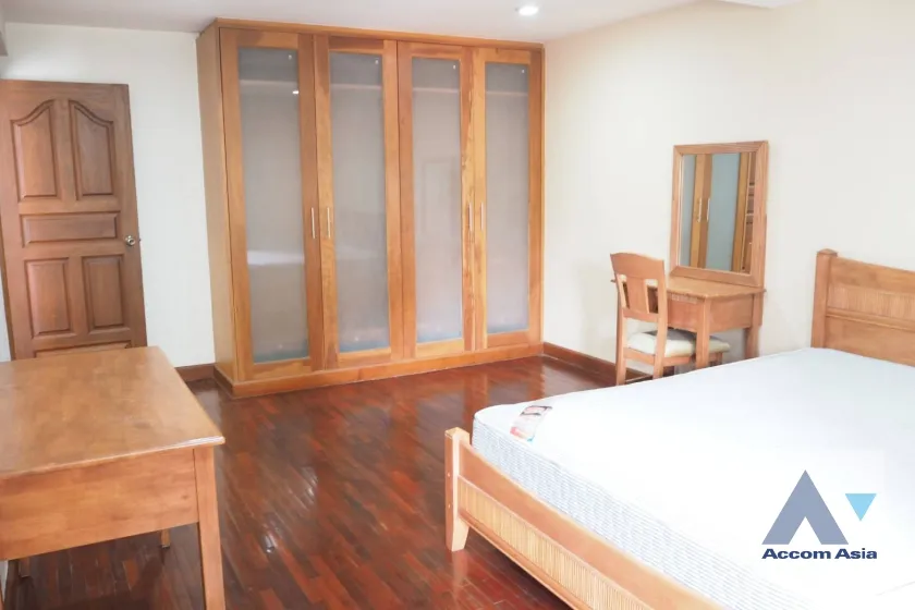 4  2 br Apartment For Rent in Ploenchit ,Bangkok BTS Ploenchit at Classic Elegance Residence AA35745
