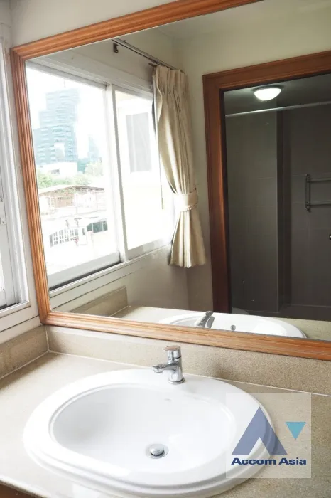 5  2 br Apartment For Rent in Ploenchit ,Bangkok BTS Ploenchit at Classic Elegance Residence AA35745