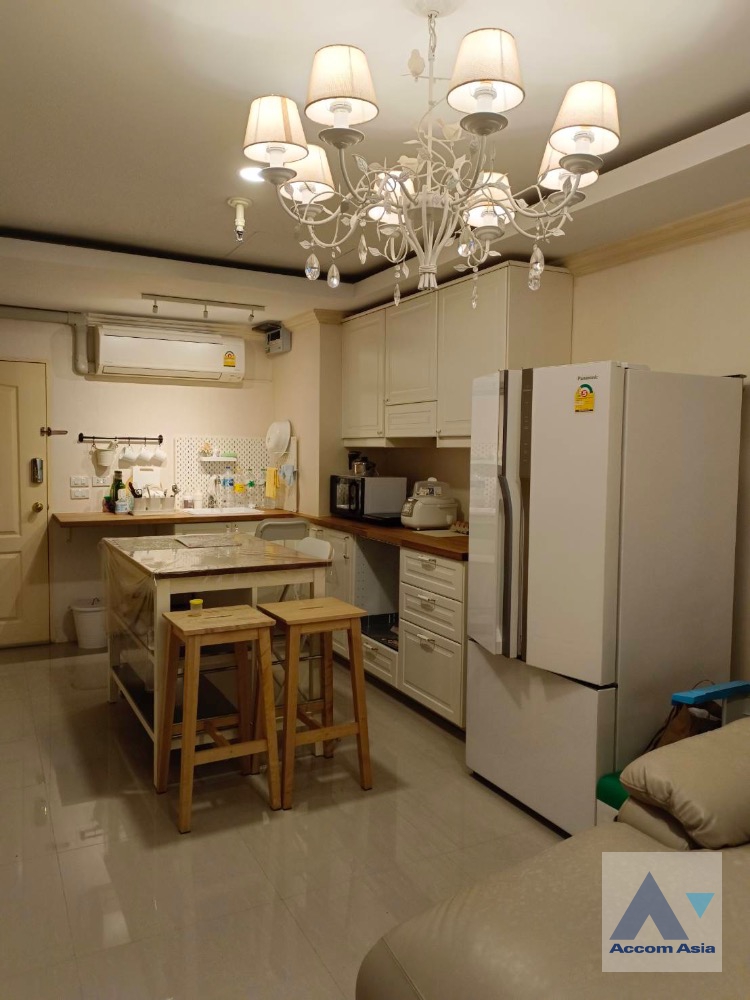  1  1 br Condominium For Sale in Silom ,Bangkok BTS Surasak at Nusa State Tower AA35748