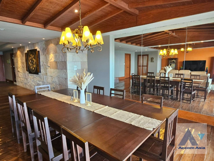 16  1 br Condominium For Sale in Silom ,Bangkok BTS Surasak at Nusa State Tower AA35749