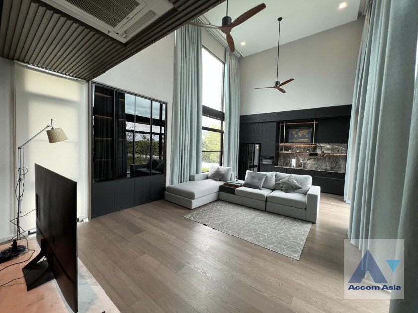  1  4 br House for rent and sale in Latkrabang ,Bangkok ARL Ban Thap Chang at Nantawan Rama 9-Srinakarin AA35751