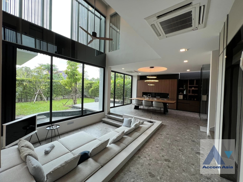 5  4 br House for rent and sale in Latkrabang ,Bangkok ARL Ban Thap Chang at Nantawan Rama 9-Srinakarin AA35751