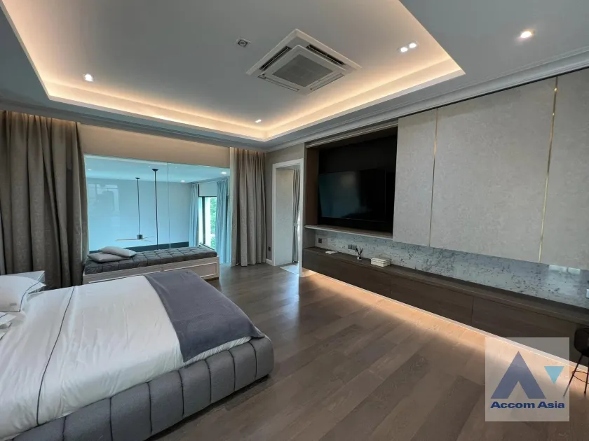 11  4 br House for rent and sale in Latkrabang ,Bangkok ARL Ban Thap Chang at Nantawan Rama 9-Srinakarin AA35751