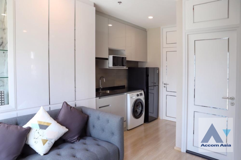  1  2 br Condominium For Sale in Ratchadaphisek ,Bangkok MRT Thailand Cultural Center at Noble Revolve Ratchada 2 AA35753