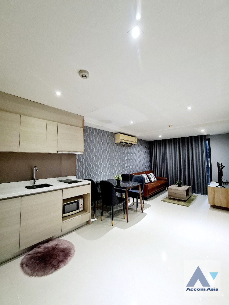  2  1 br Condominium For Rent in Sukhumvit ,Bangkok BTS Ekkamai at Socio Sukhumvit 61 AA35755