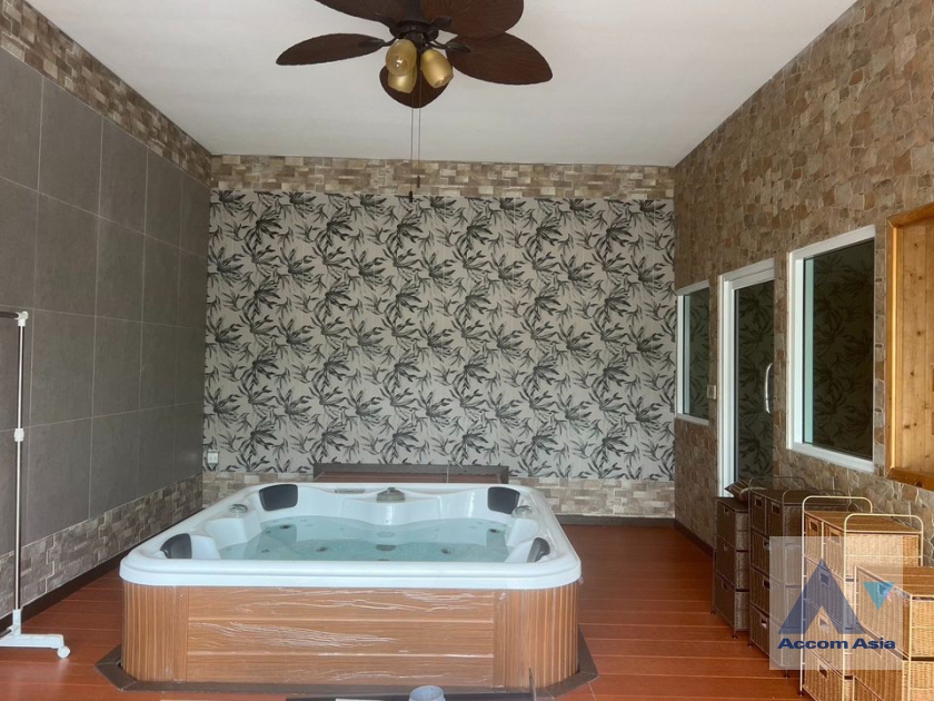 34  10 br House For Sale in Petchkasem ,Bangkok  AA35759