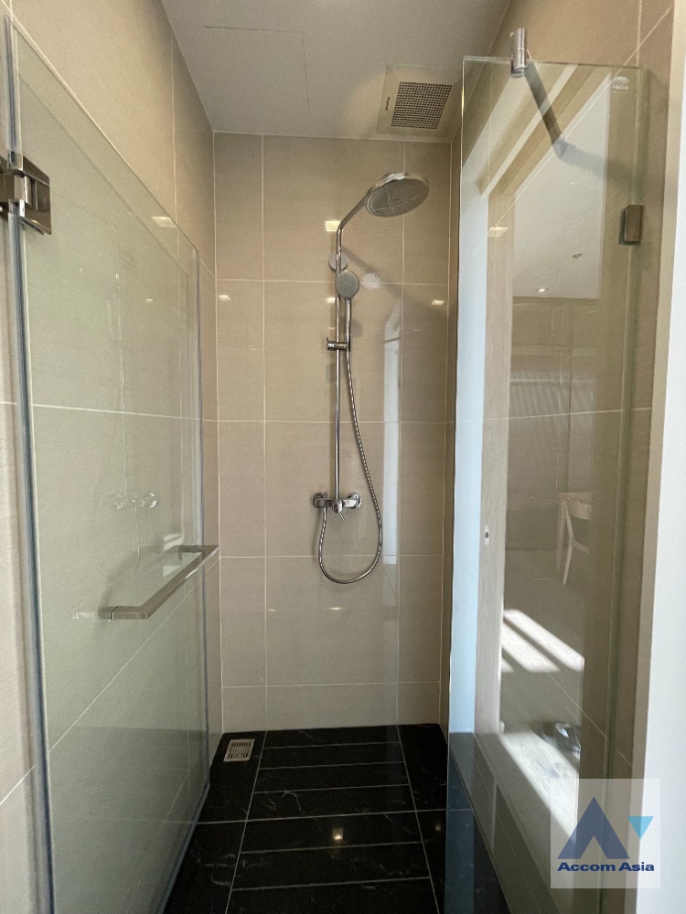 6  1 br Condominium For Sale in Sukhumvit ,Bangkok BTS Phrom Phong at Park Origin Phrom Phong AA35781