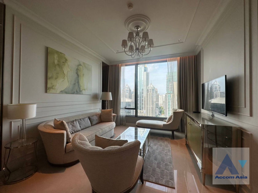  2  1 br Condominium For Rent in Ploenchit ,Bangkok BTS Chitlom at Sindhorn Residence AA35801