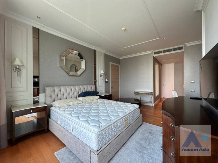 7  1 br Condominium For Rent in Ploenchit ,Bangkok BTS Chitlom at Sindhorn Residence AA35801