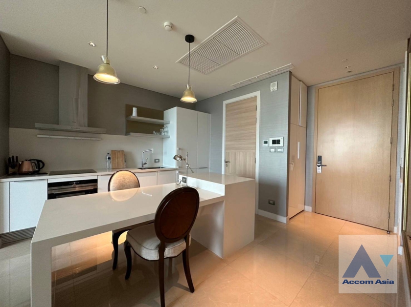 4  1 br Condominium For Rent in Ploenchit ,Bangkok BTS Chitlom at Sindhorn Residence AA35801