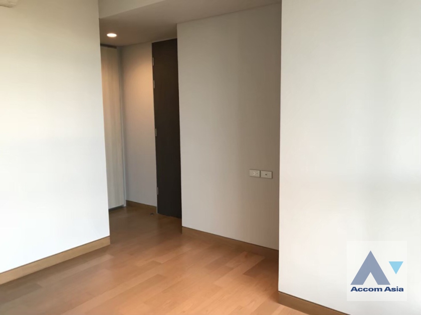  1  1 br Condominium For Sale in Sukhumvit ,Bangkok BTS Phrom Phong at The Lumpini 24 AA35808