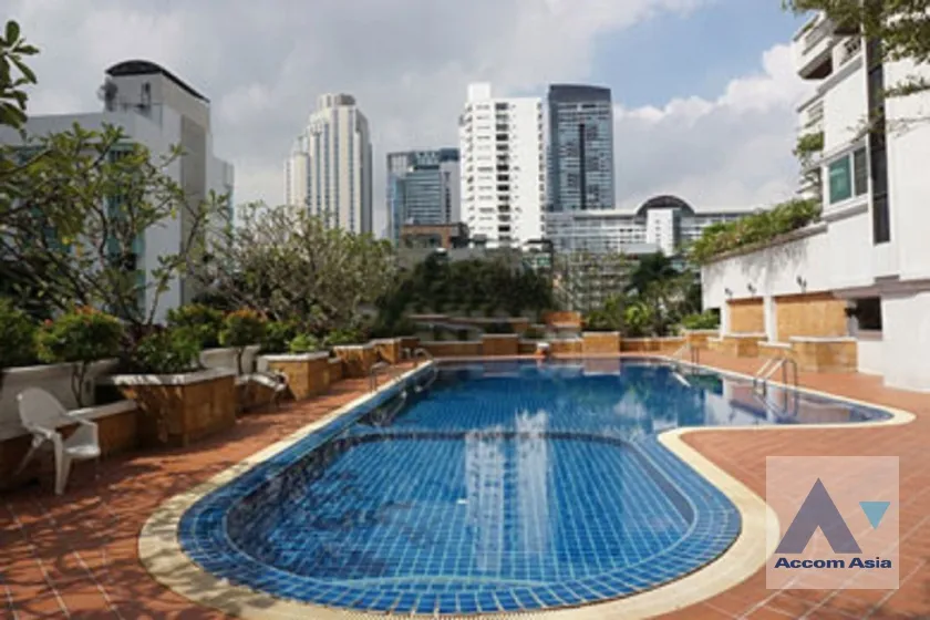 unit 3 Bedrooms  Apartment For Rent in Sukhumvit, Bangkok  near BTS Asok - MRT Sukhumvit (AA35811)
