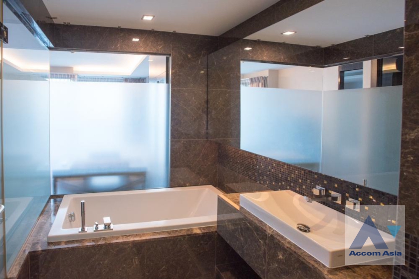 8  1 br Condominium For Sale in Sukhumvit ,Bangkok BTS Ekkamai at The Address Sukhumvit 61 AA35814