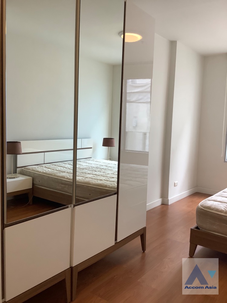 6  1 br Condominium For Sale in Sukhumvit ,Bangkok BTS Phrom Phong at Condo One X Sukhumvit 26 AA35815