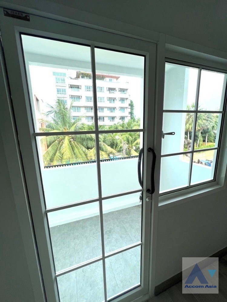 6  5 br House for rent and sale in Sukhumvit ,Bangkok BTS Phra khanong AA35823