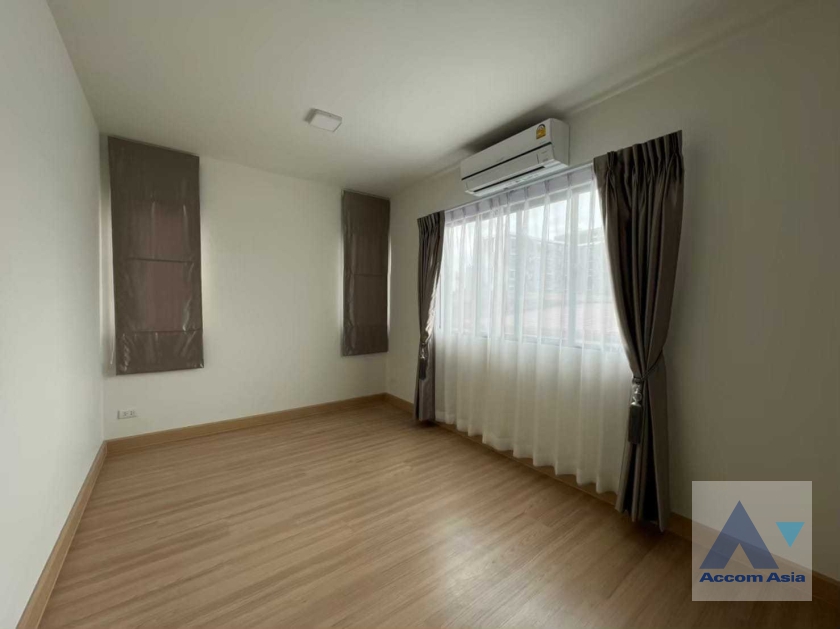13  3 br Townhouse For Rent in Ratchadaphisek ,Bangkok MRT Sutthisan at The Connect UP 3 AA35835