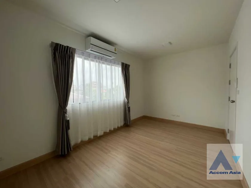 14  3 br Townhouse For Rent in Ratchadaphisek ,Bangkok MRT Sutthisan at The Connect UP 3 AA35835