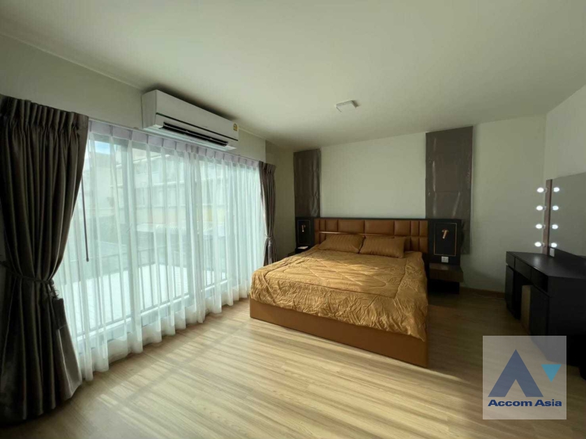 8  3 br Townhouse For Rent in Ratchadaphisek ,Bangkok MRT Sutthisan at The Connect UP 3 AA35835