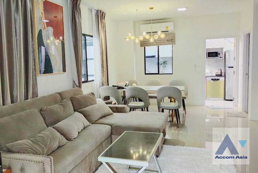 4  3 br Townhouse For Rent in Ratchadaphisek ,Bangkok MRT Sutthisan at The Connect UP 3 AA35835