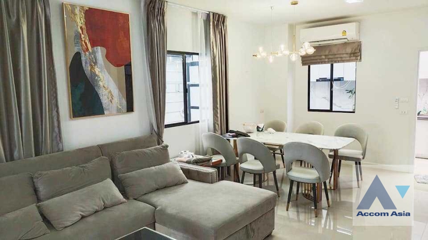 6  3 br Townhouse For Rent in Ratchadaphisek ,Bangkok MRT Sutthisan at The Connect UP 3 AA35835