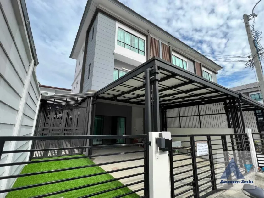  2  3 br Townhouse For Rent in Ratchadaphisek ,Bangkok MRT Sutthisan at The Connect UP 3 AA35835
