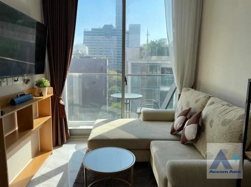 Garden View, Fully Furnished, Corner Unit |  HYDE Sukhumvit 11 Condominium  2 Bedroom for Sale & Rent BTS Nana in Sukhumvit Bangkok