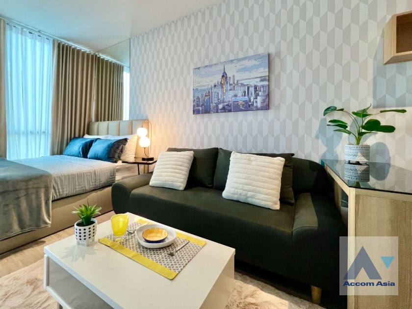  2  1 br Condominium For Sale in Sukhumvit ,Bangkok BTS Ekkamai at Rhythm Ekkamai AA35860