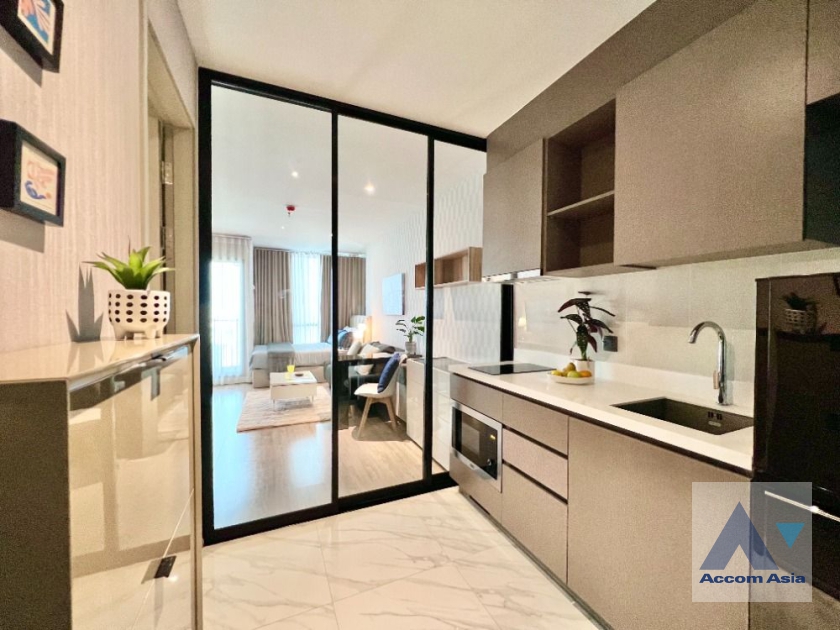 9  1 br Condominium For Sale in Sukhumvit ,Bangkok BTS Ekkamai at Rhythm Ekkamai AA35860