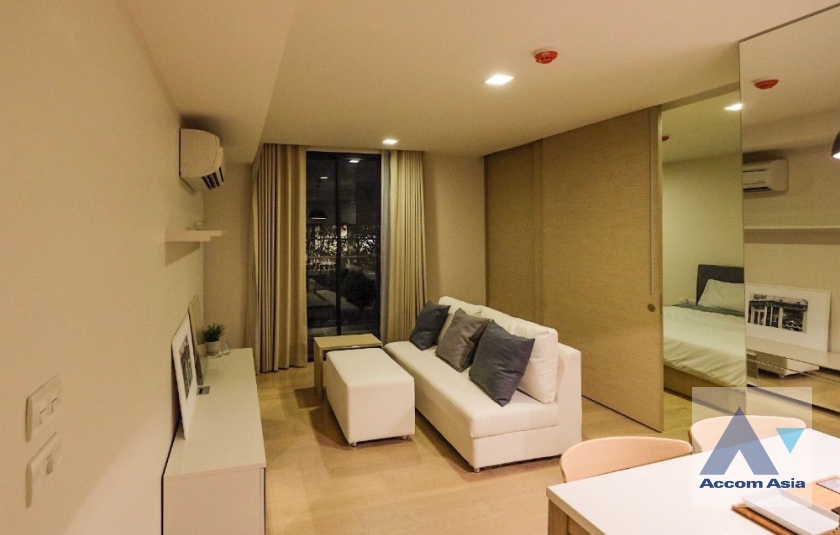  2  1 br Condominium For Sale in Sukhumvit ,Bangkok BTS Thong Lo at LIV @ 49 AA35874