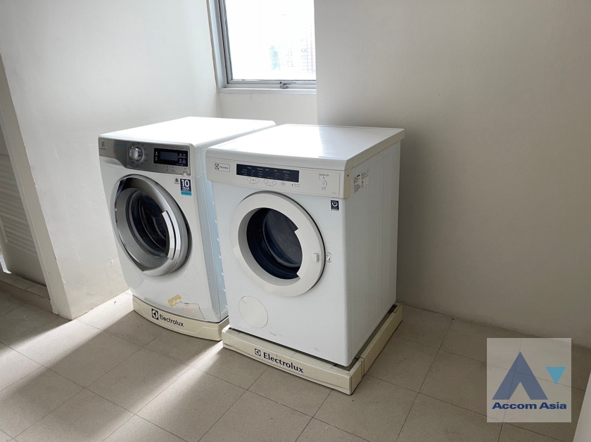 24  3 br Apartment For Rent in Sukhumvit ,Bangkok BTS Thong Lo at Comfort Residence in Thonglor AA35878