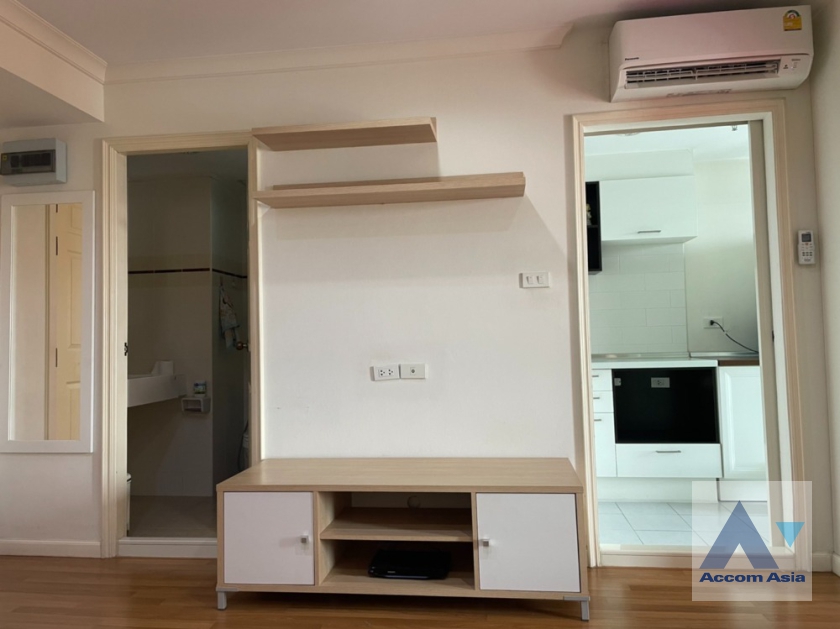 4  1 br Condominium For Sale in Sathorn ,Bangkok BRT Wat Dan at Lumpini Place Narathiwas - Chaopraya AA35887