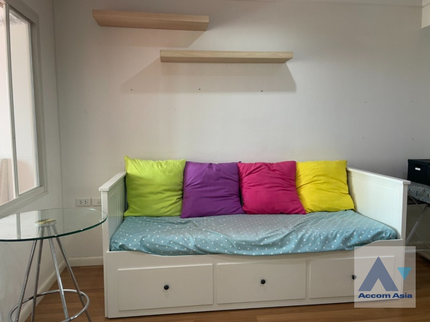  2  1 br Condominium For Sale in Sathorn ,Bangkok BRT Wat Dan at Lumpini Place Narathiwas - Chaopraya AA35887