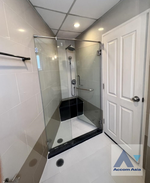 7  1 br Condominium For Sale in Sathorn ,Bangkok BRT Nararam 3 at Supalai Premier Ratchada AA35888