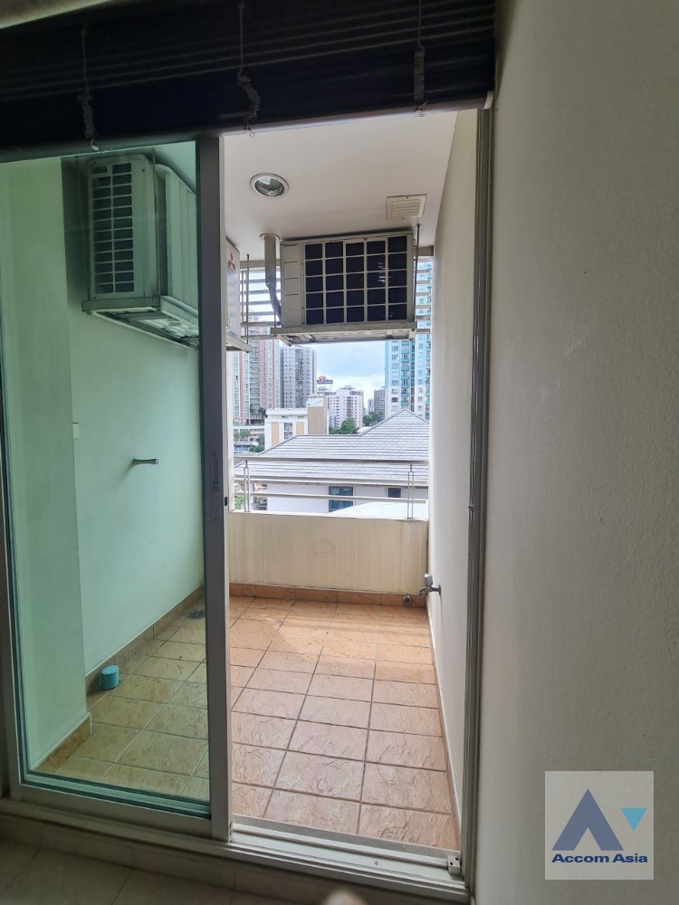 6  1 br Condominium For Sale in Sathorn ,Bangkok BRT Thanon Chan at Lumpini Suite Ratchada AA35898