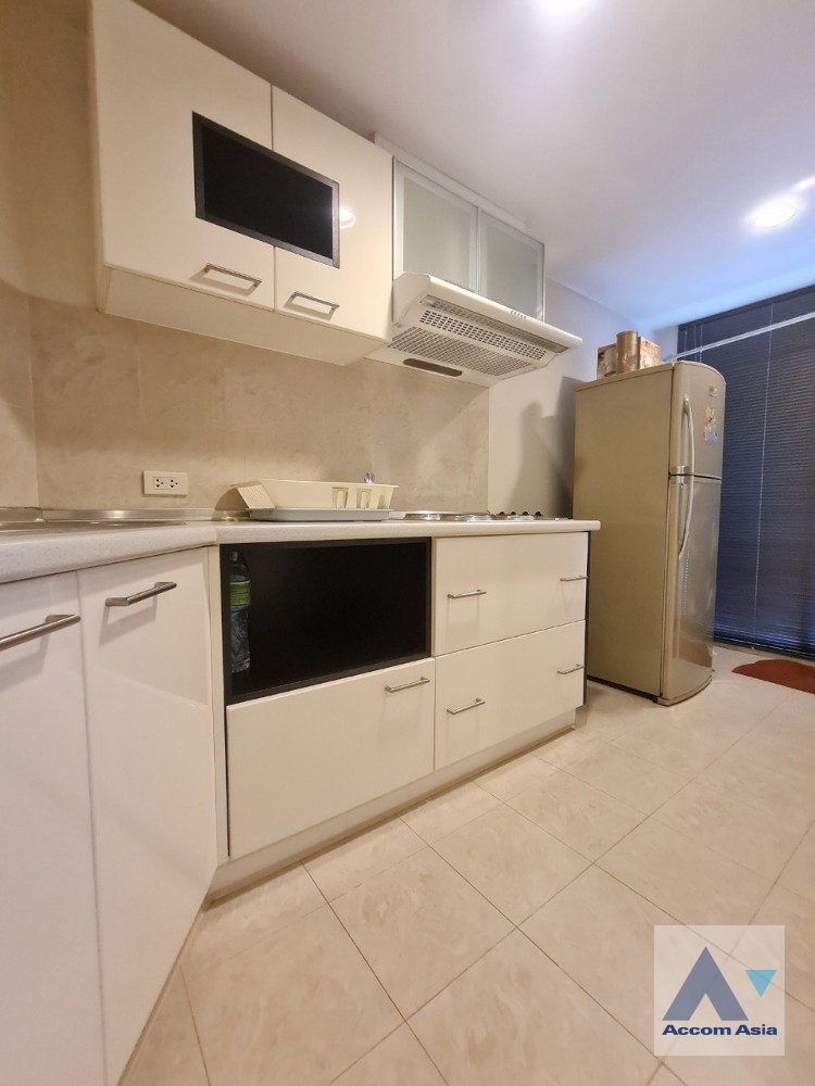  1  1 br Condominium For Sale in Sathorn ,Bangkok BRT Thanon Chan at Lumpini Suite Ratchada AA35898