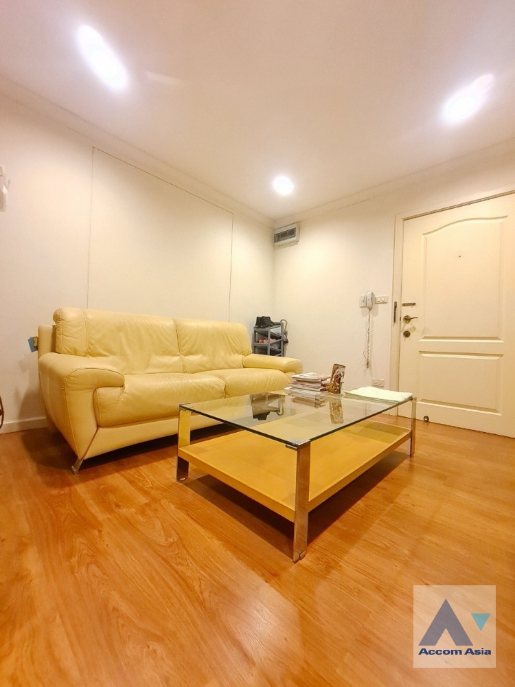 2  1 br Condominium For Sale in Sathorn ,Bangkok BRT Thanon Chan at Lumpini Suite Ratchada AA35898