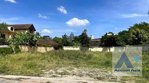  1  Land For Sale in Pattanakarn ,Bangkok BTS Phra khanong AA35909