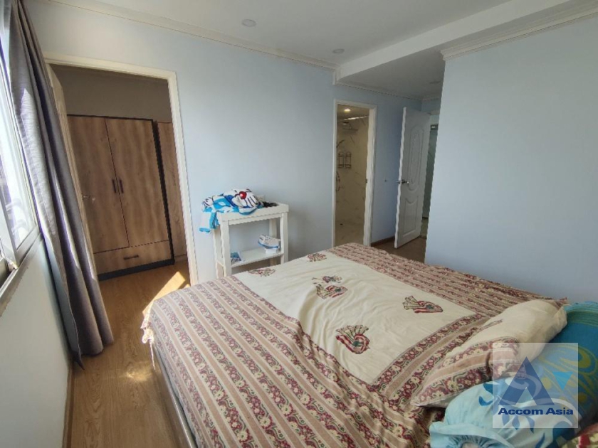 6  3 br Condominium for rent and sale in Sathorn ,Bangkok BRT Wat Dan at SV City Condominium AA35912